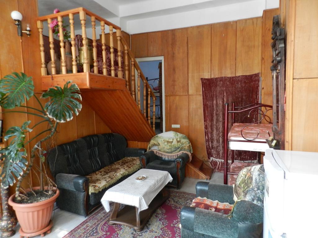 Apartment Retro Tbilisi ภายนอก รูปภาพ